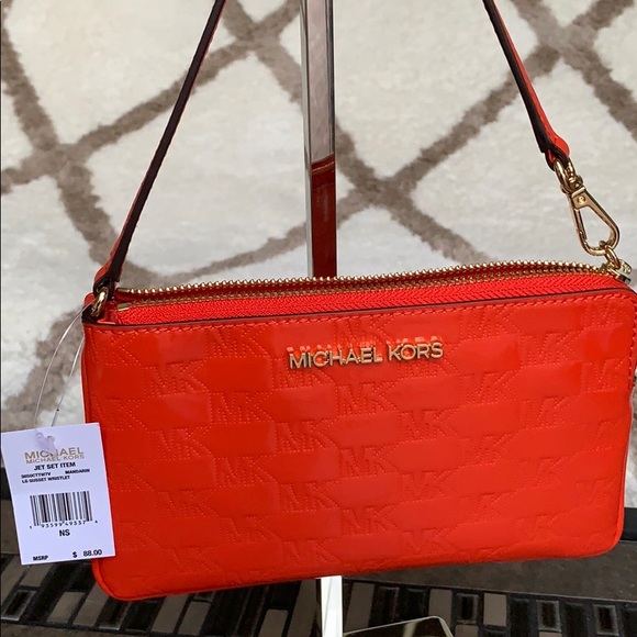 MICHAEL KORS JET SET ITEM LG GUSSET WRISTLET - Picture 12 of 16